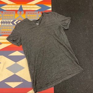 Men’s Small H&M V-Neck T-Shirt